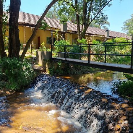 Aan De Vliet Holiday Resort 헤이지뷰 외부 사진