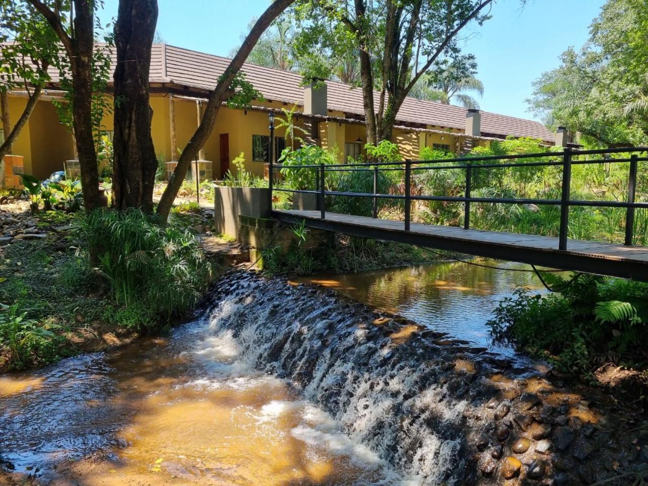 Aan De Vliet Holiday Resort 헤이지뷰 외부 사진